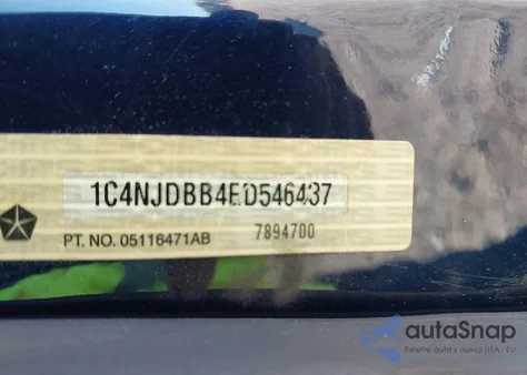 2014 Jeep Compass Sport z USA, uszkodzony, nr VIN 1C4NJDBB4ED546437